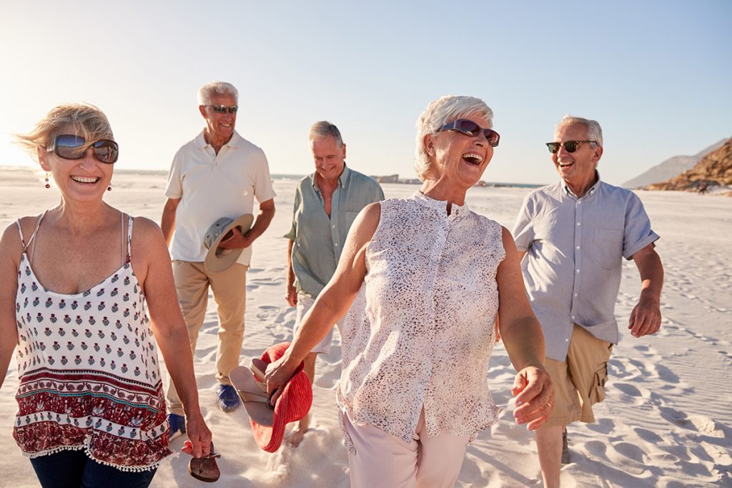 Lake Howard Heights | Seniors walking along beach