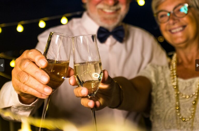 Step into the New Year: Elevate Your Retirement with Strategic Financial Moves Atlas Senior Living