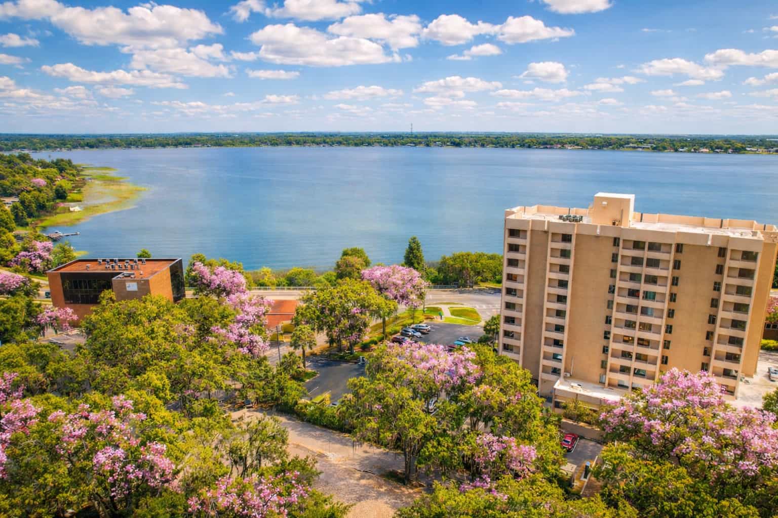 Spring 2026 May Be the Best Time to Secure Premier Senior Living in Winter Haven | Lake Howard Heights, Florida