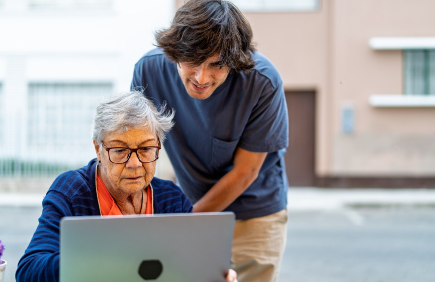 Creating a Stress-Free Moving Plan for Assisted Living