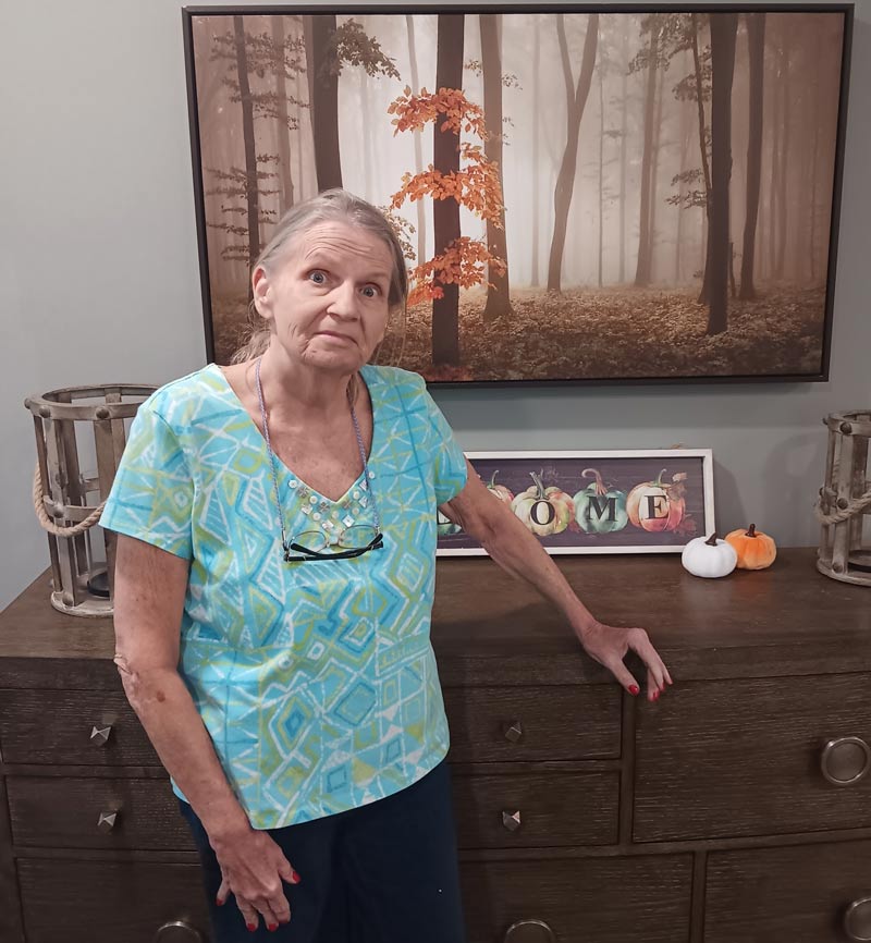 Bonnie Cannie, Resident of the Month