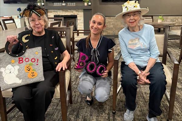 fiona-and-residents-tricks-treats-and-timeless-friendships-legacy-reserve-at-old-town