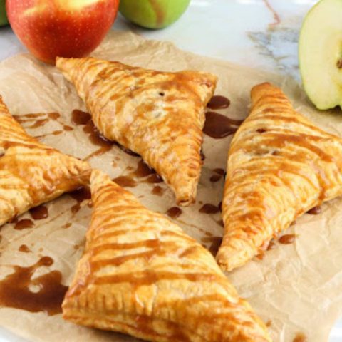 four-ingredients-apple-turnovers