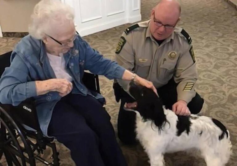 Legacy Ridge at Sweetwater Creek | Senior woman with therapy dog