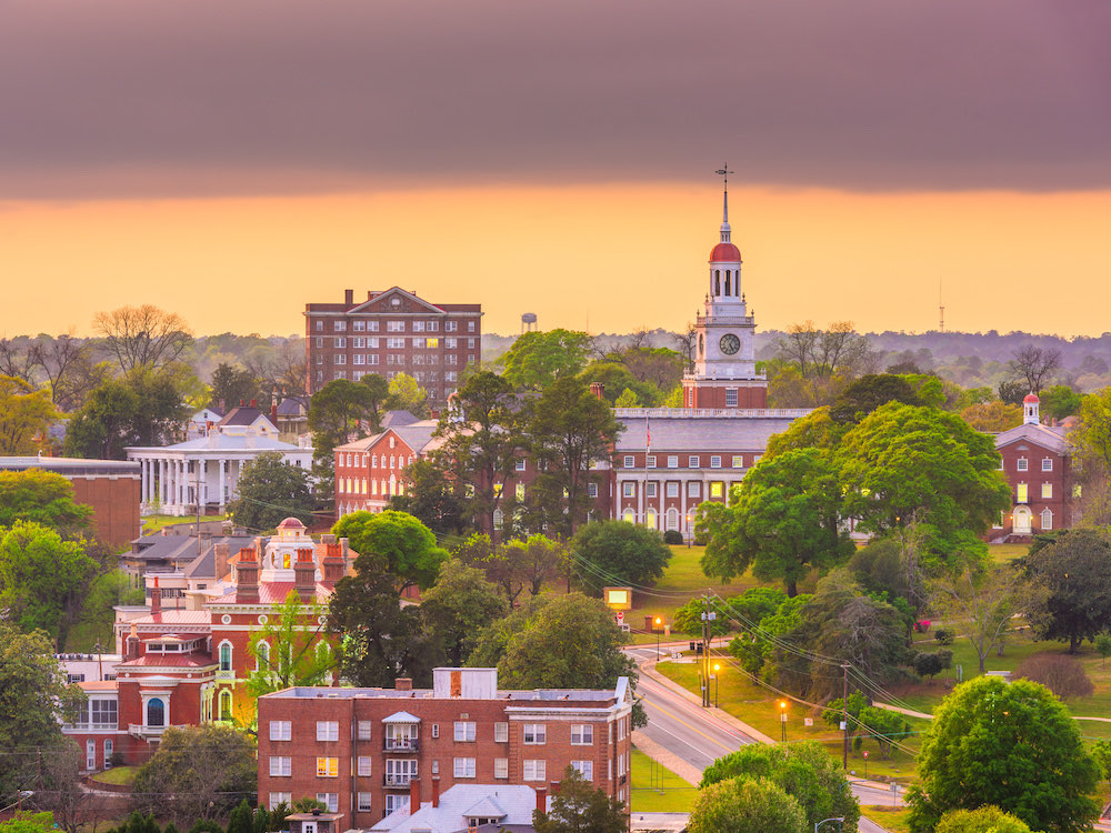 Madison Heights a the Prado | Macon, Georgia, USA historic downtown skyline at dusk