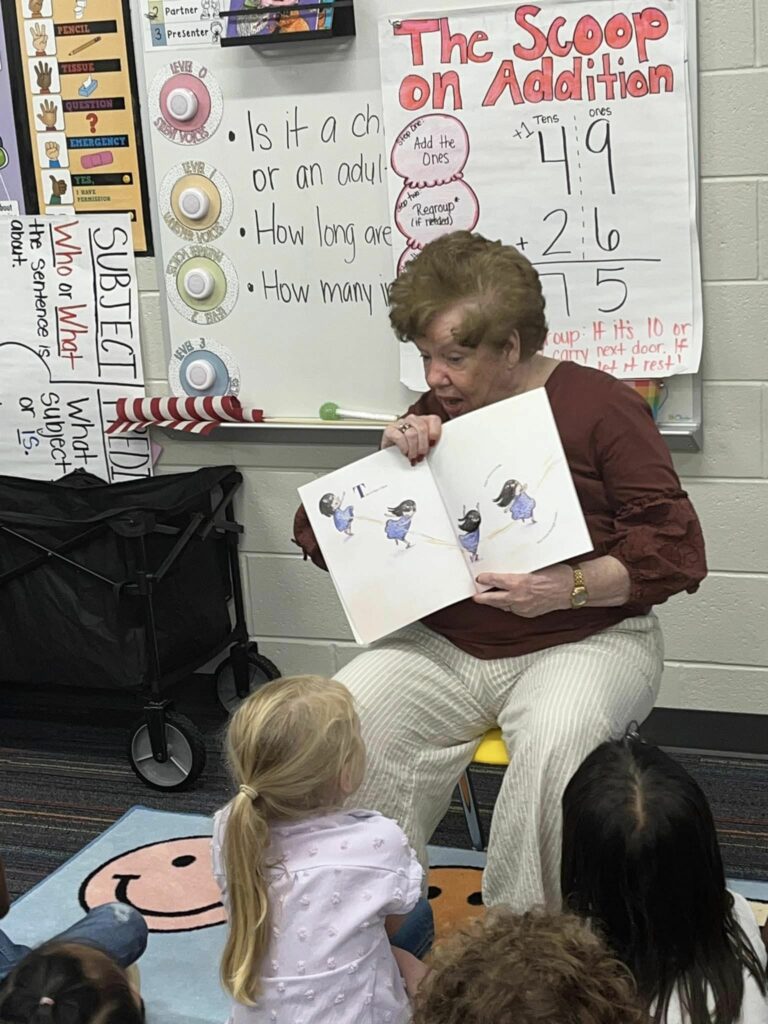 Macon Senior Takes 2nd Graders on a Storytime Adventure