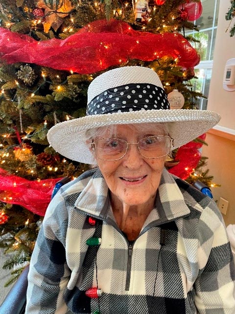 Shirley Giles, Resident of the Month January 2024 | Madison at Ocoee