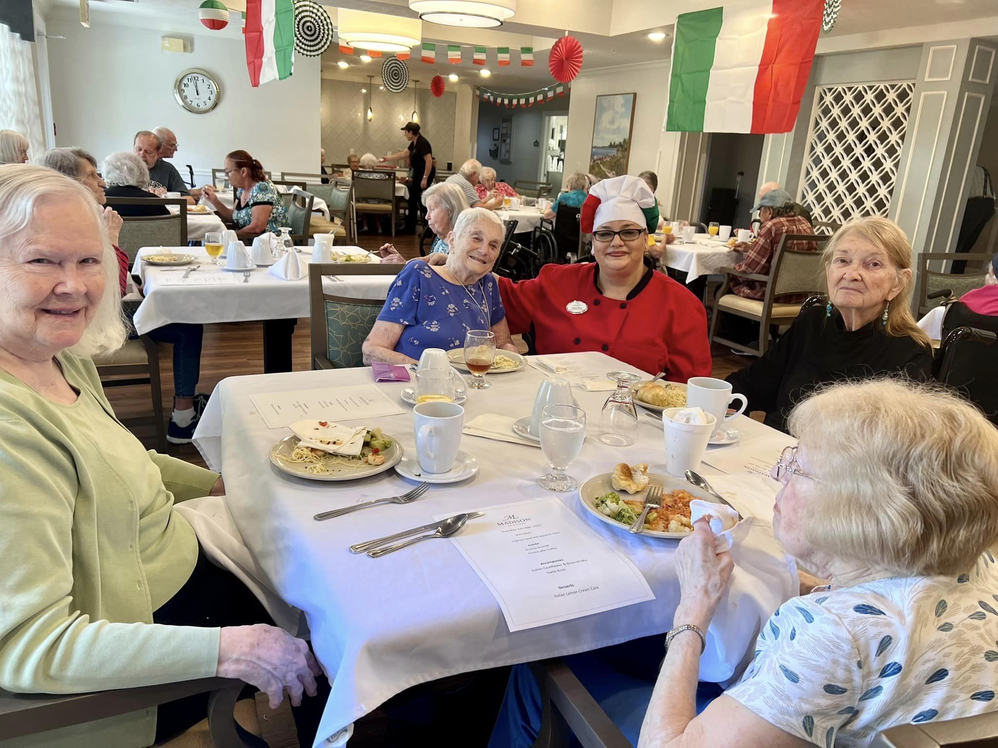 assisted living premium dininng | madison at oviedo 