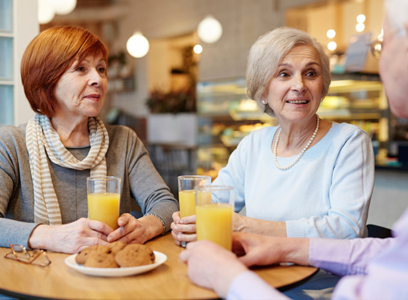 Dual Dwellings Seniors Eating