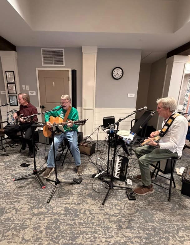 Families Choose Short Term Assisted Living, Monark Grove Greystone