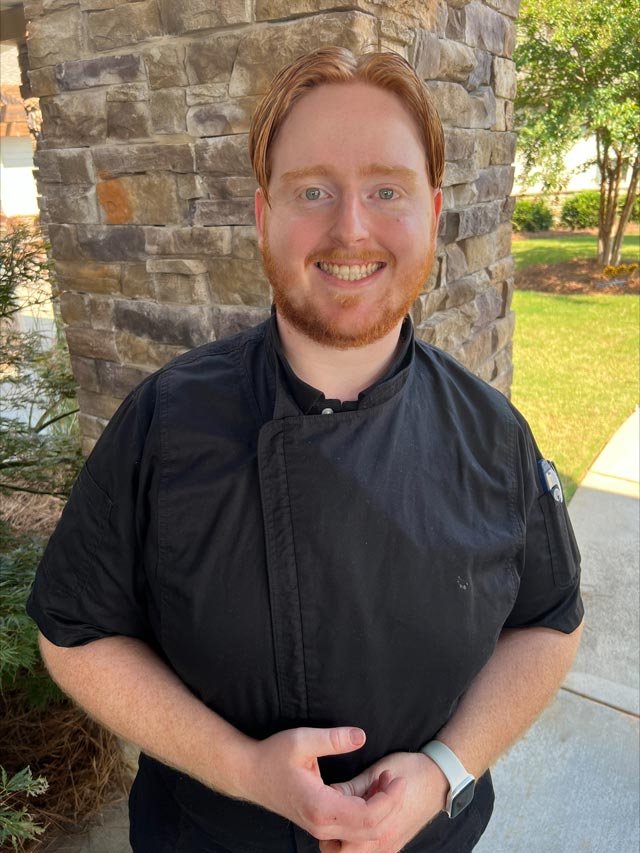 Aidan Mars, Dining Director | Oakview Park