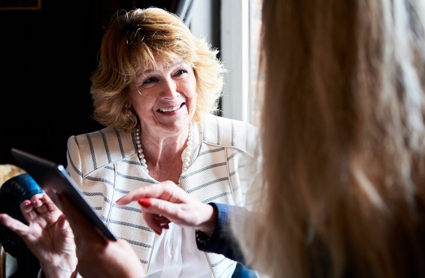 How and When to Talk to Mom About Senior Living
