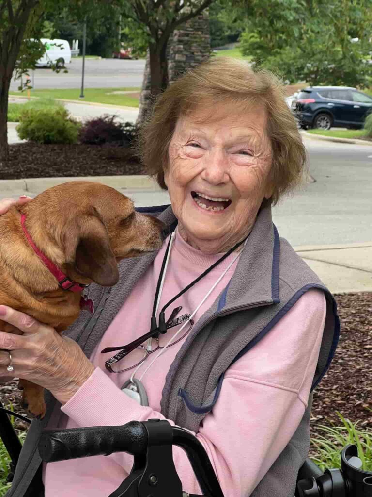 How to Recognize the Right Level of Care for Your Senior Loved One