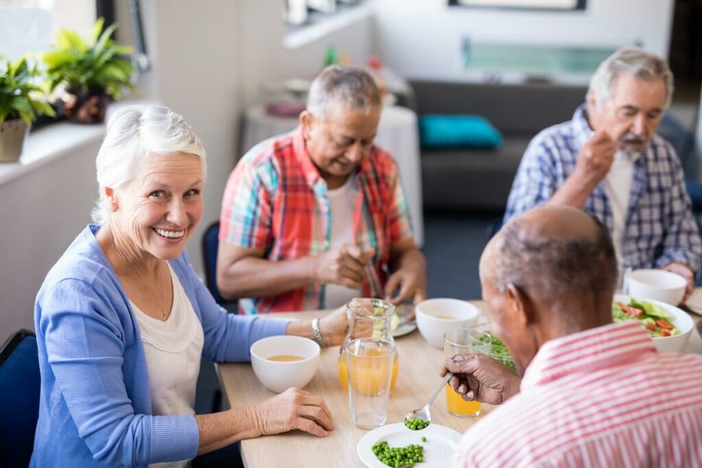 Atlas Senior Living | Seniors Enjoying a Meal