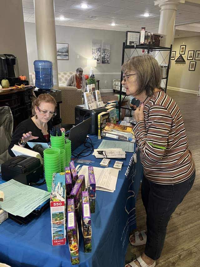 Library comes to the Goldton!