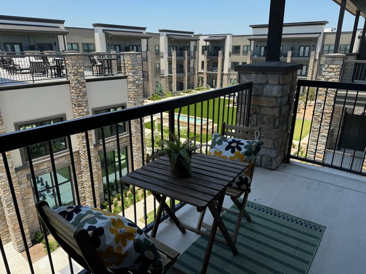 Senior living Courtyard View