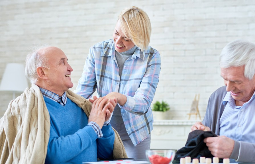 What to Expect From a Memory Care Community and the Conditions It Supports