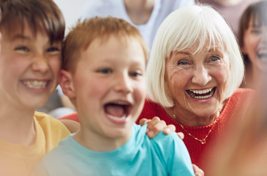 Holiday Ideas That Bring You Closer to Your Aging Loved Ones