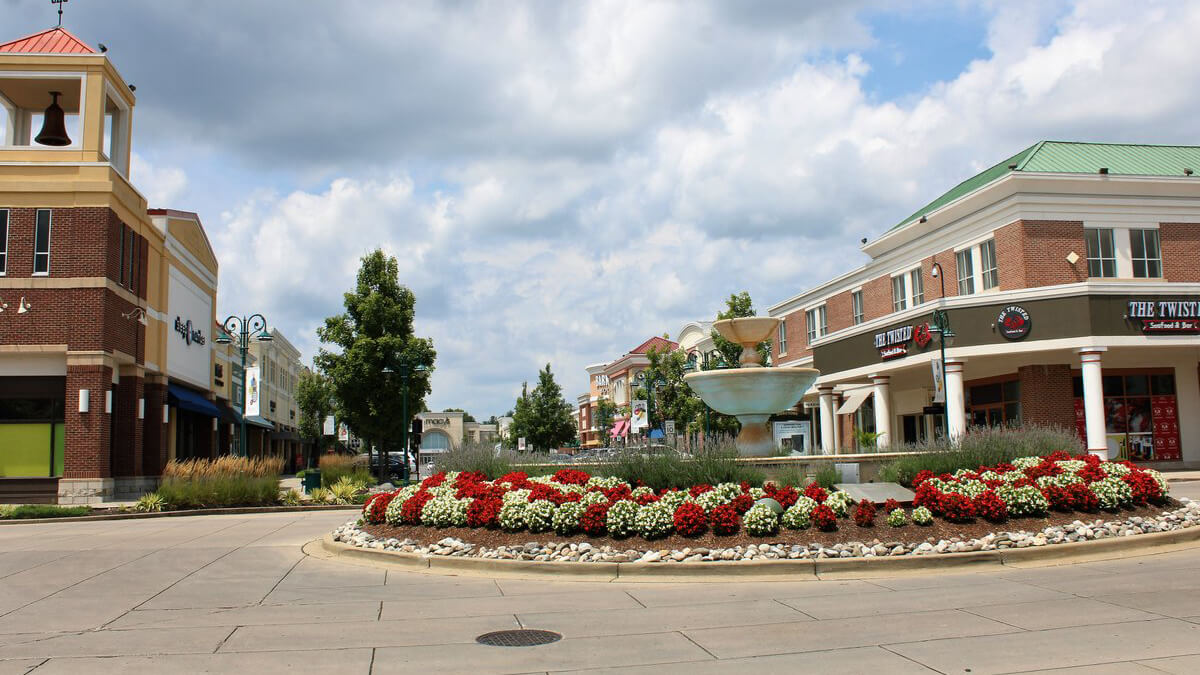 local boutiques bowie center tower