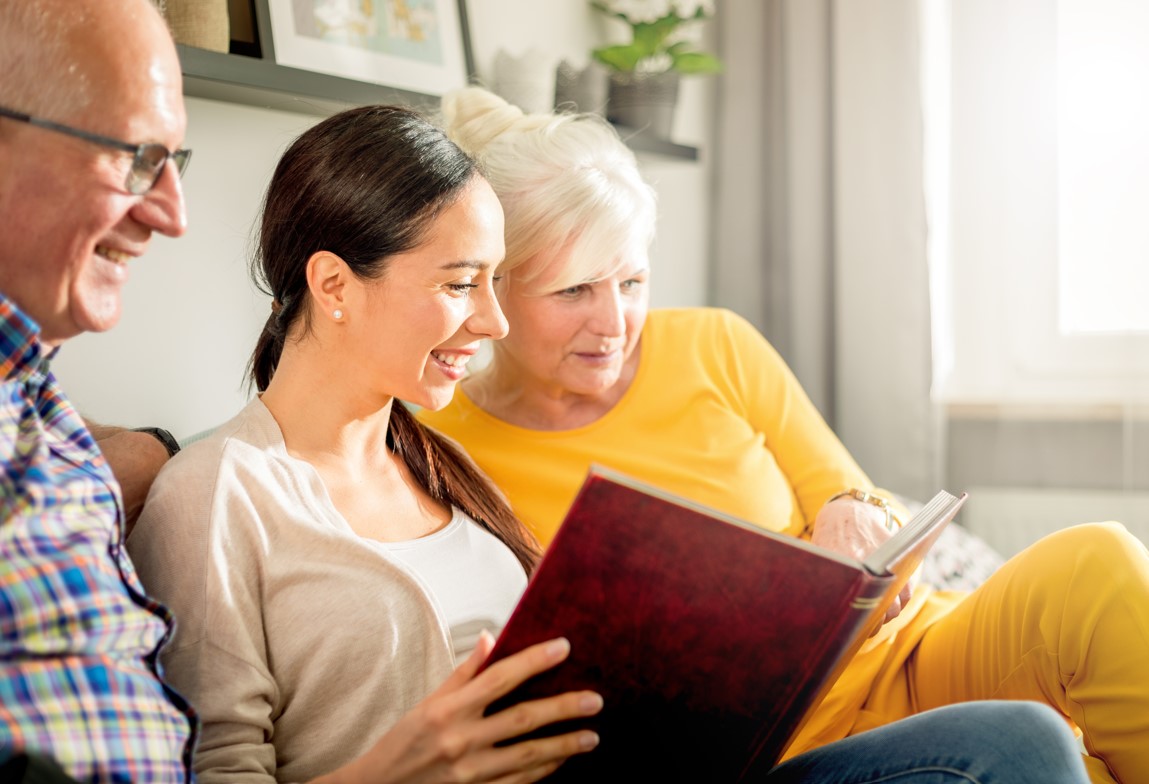 Supporting Families through the Transition to Memory Care: What to Expect, Atlas Senior Living 